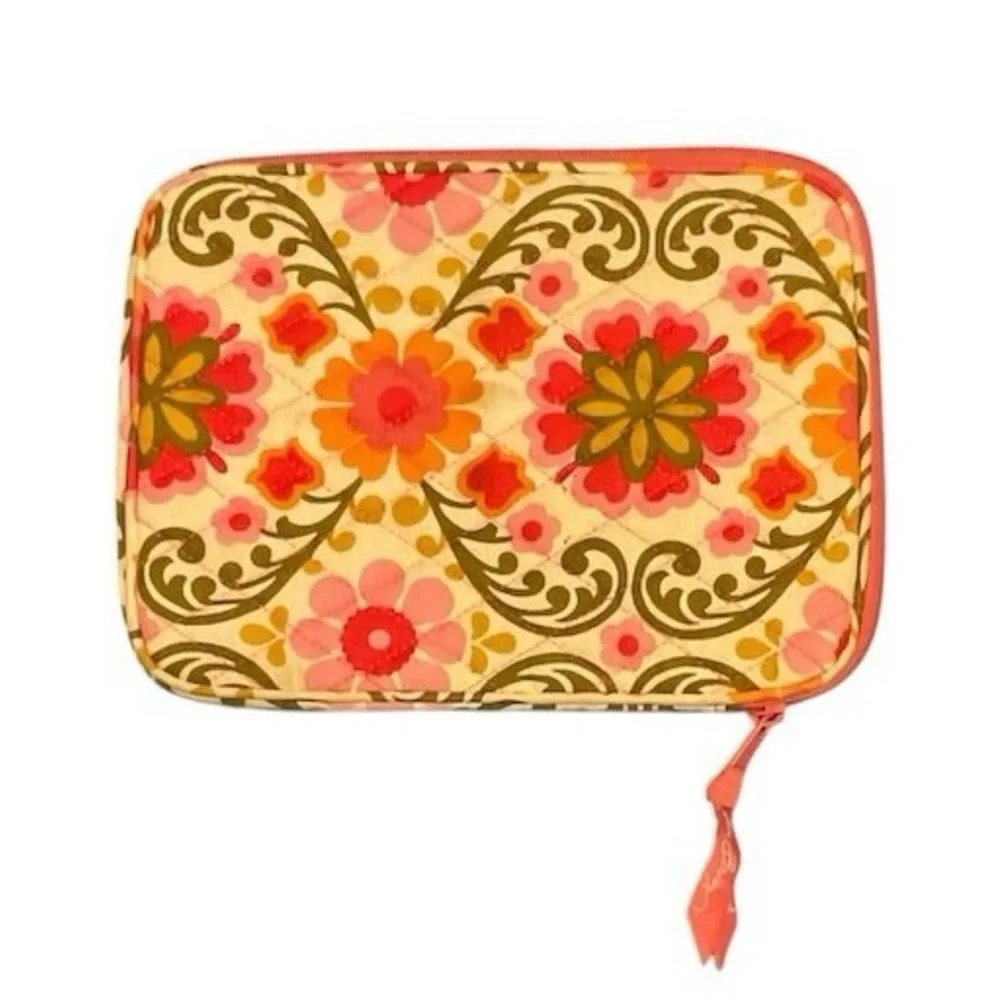 Vera Bradley Retired Folkloric Tech E-Reader/Tablet Case Quilted Floral